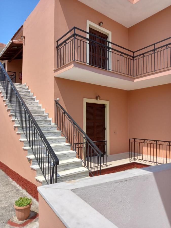Kostas Apartments Sidárion Exterior photo