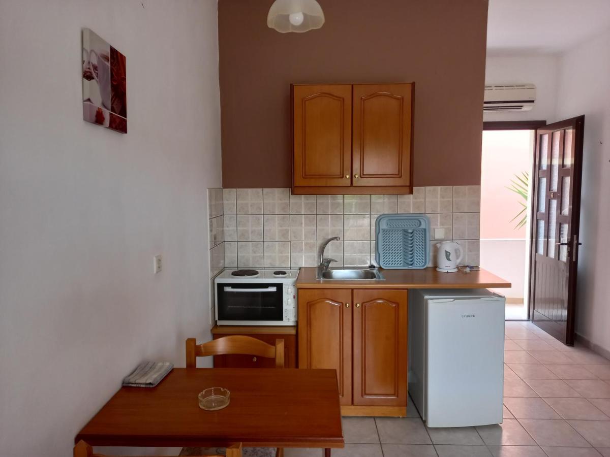 Kostas Apartments Sidárion Exterior photo